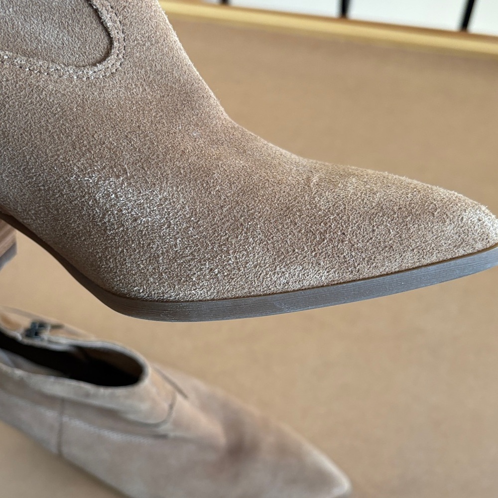 Lucky Brand Ellamy Suede Western Ankle Boots Tan 7.5 Pointed Toe Rodeo Cowgirl - Picture 13 of 14